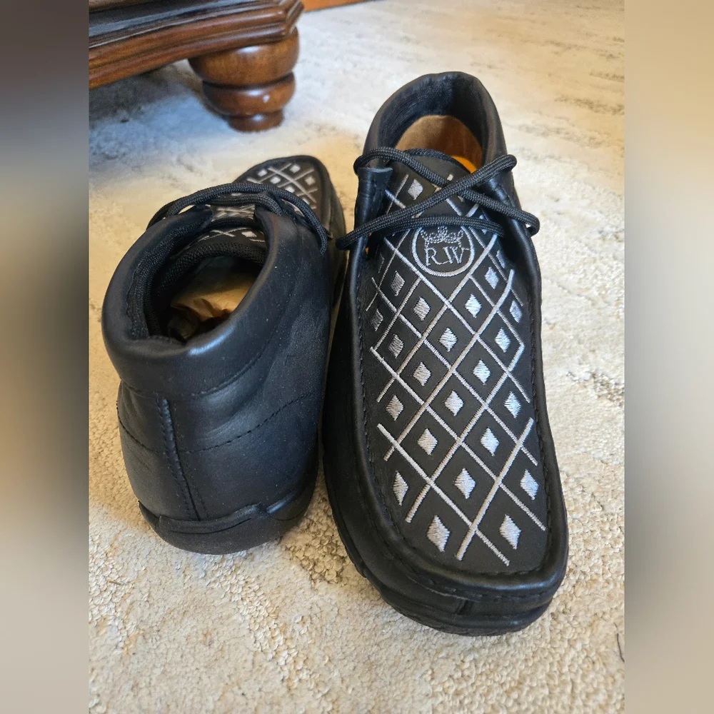 REYWELT, NWOB, Black Leather Men's Shoes, Sz. 9